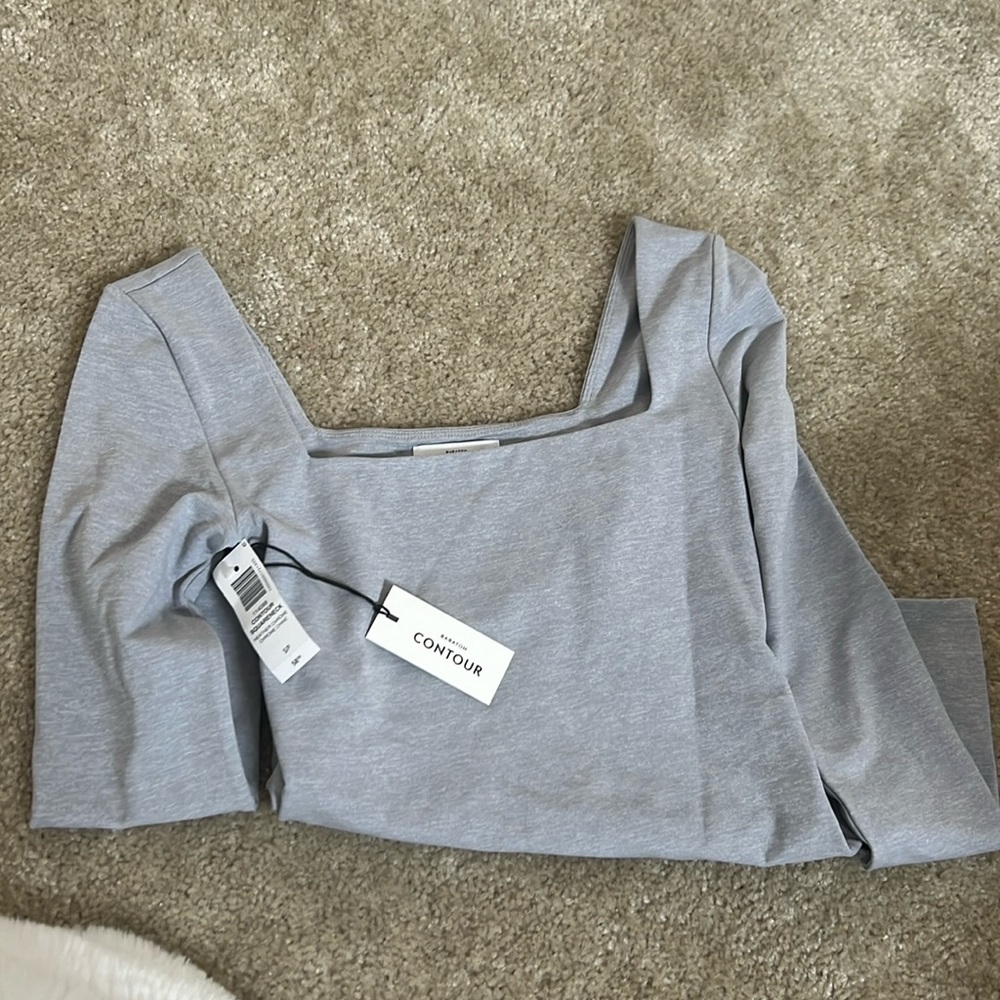 aritzia babaton contour size small! new with tags